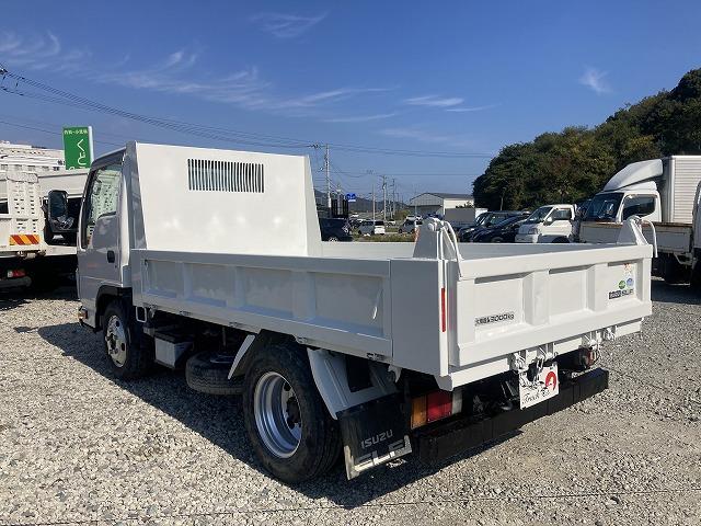 エルフトラック 全低床・強化ダンプ・６ＭＴ・中間ピン　３ｔ積・全低床・強化ダンプ・新明和製ＤＲ２－０１１０ＳＹ・６ＭＴ・中間ピン・坂道発進補助装置・電格ミラー・メッキパーツ・ＥＴＣ・荷台内寸　Ｌ３０６５　Ｗ１６０９　Ｈ３６３（13枚目）