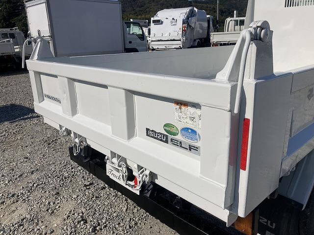 エルフトラック 全低床・強化ダンプ・６ＭＴ・中間ピン　３ｔ積・全低床・強化ダンプ・新明和製ＤＲ２－０１１０ＳＹ・６ＭＴ・中間ピン・坂道発進補助装置・電格ミラー・メッキパーツ・ＥＴＣ・荷台内寸　Ｌ３０６５　Ｗ１６０９　Ｈ３６３（23枚目）