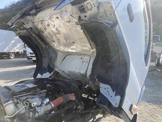 エルフトラック 全低床・強化ダンプ・６ＭＴ・中間ピン　３ｔ積・全低床・強化ダンプ・新明和製ＤＲ２－０１１０ＳＹ・６ＭＴ・中間ピン・坂道発進補助装置・電格ミラー・メッキパーツ・ＥＴＣ・荷台内寸　Ｌ３０６５　Ｗ１６０９　Ｈ３６３（25枚目）