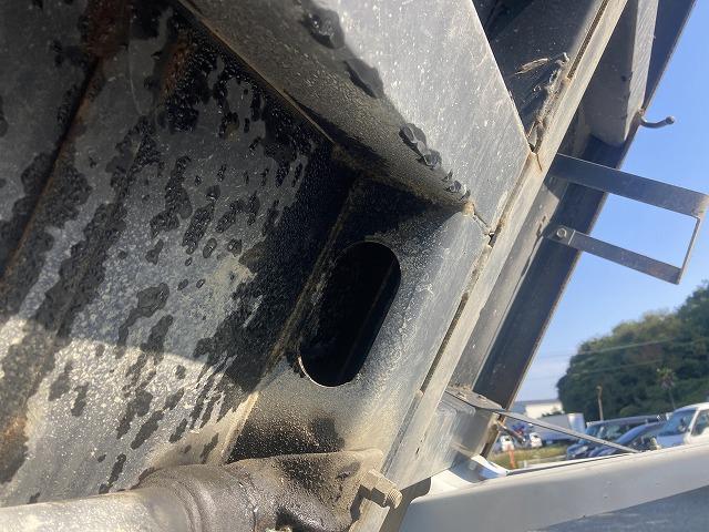 エルフトラック 全低床・強化ダンプ・６ＭＴ・中間ピン　３ｔ積・全低床・強化ダンプ・新明和製ＤＲ２－０１１０ＳＹ・６ＭＴ・中間ピン・坂道発進補助装置・電格ミラー・メッキパーツ・ＥＴＣ・荷台内寸　Ｌ３０６５　Ｗ１６０９　Ｈ３６３（36枚目）