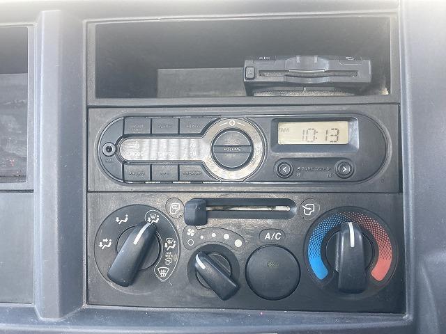 エルフトラック 全低床・強化ダンプ・６ＭＴ・中間ピン　３ｔ積・全低床・強化ダンプ・新明和製ＤＲ２－０１１０ＳＹ・６ＭＴ・中間ピン・坂道発進補助装置・電格ミラー・メッキパーツ・ＥＴＣ・荷台内寸　Ｌ３０６５　Ｗ１６０９　Ｈ３６３（43枚目）