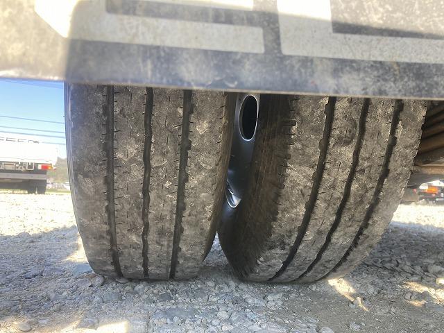 エルフトラック 全低床・強化ダンプ・６ＭＴ・中間ピン　３ｔ積・全低床・強化ダンプ・新明和製ＤＲ２－０１１０ＳＹ・６ＭＴ・中間ピン・坂道発進補助装置・電格ミラー・メッキパーツ・ＥＴＣ・荷台内寸　Ｌ３０６５　Ｗ１６０９　Ｈ３６３（57枚目）