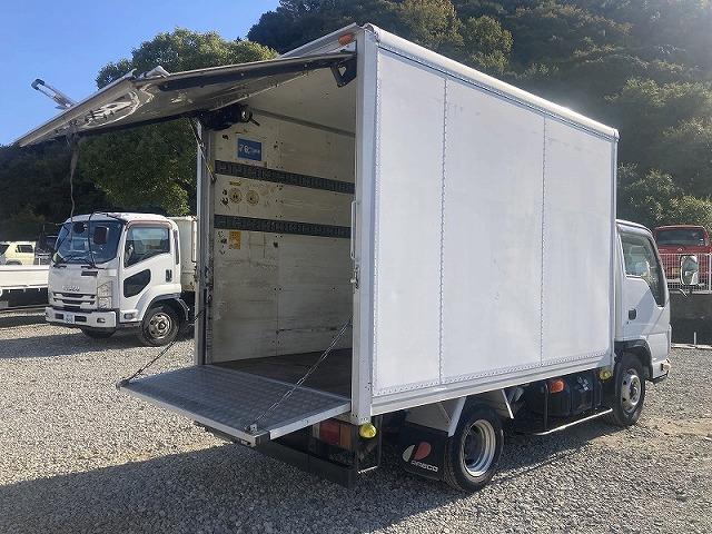 エルフトラック 1.5t積・パネルバン・1.5t未満・AT 1.5t積・パネルバン・1.5t未満・AT・キーレス・メッキパーツ・バックモニター・荷台内寸 L3065 W1640 H1942(15枚目)