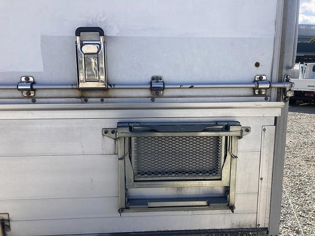 エルフトラック 1.5t積・パネルバン・1.5t未満・AT 1.5t積・パネルバン・1.5t未満・AT・キーレス・メッキパーツ・バックモニター・荷台内寸 L3065 W1640 H1942(17枚目)