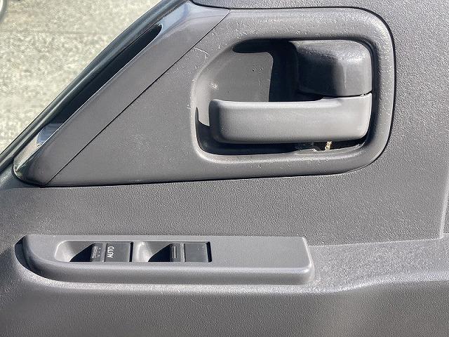 エルフトラック 1.5t積・パネルバン・1.5t未満・AT 1.5t積・パネルバン・1.5t未満・AT・キーレス・メッキパーツ・バックモニター・荷台内寸 L3065 W1640 H1942(34枚目)