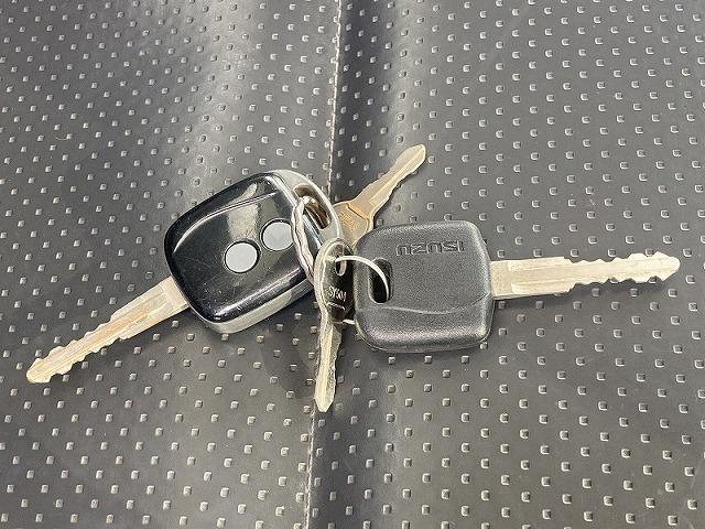 エルフトラック 1.5t積・パネルバン・1.5t未満・AT 1.5t積・パネルバン・1.5t未満・AT・キーレス・メッキパーツ・バックモニター・荷台内寸 L3065 W1640 H1942(36枚目)