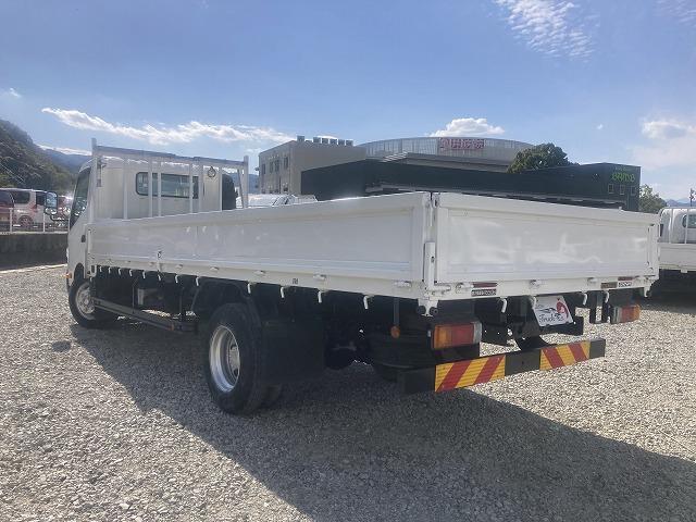 ダイナトラック ４．５５ｔ積・５５０ボディ・６ＭＴ　４．５５ｔ積　５５０ボディ　６ＭＴ　メッキパーツ　ＥＴＣ　エコモードスイッチ　アシストゲート　床フック　鳥居加工　荷台内寸　Ｌ５４９２　Ｗ２１１５　Ｈ３３９（6枚目）
