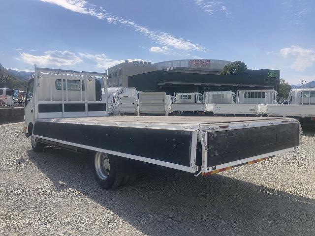 ダイナトラック ４．５５ｔ積・５５０ボディ・６ＭＴ　４．５５ｔ積　５５０ボディ　６ＭＴ　メッキパーツ　ＥＴＣ　エコモードスイッチ　アシストゲート　床フック　鳥居加工　荷台内寸　Ｌ５４９２　Ｗ２１１５　Ｈ３３９（16枚目）