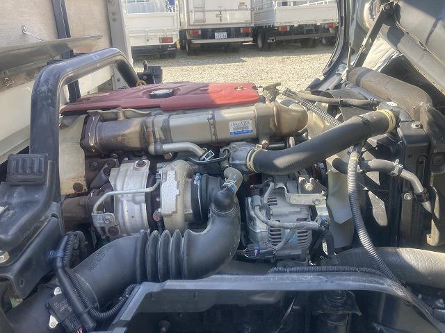 ダイナトラック ４．５５ｔ積・５５０ボディ・６ＭＴ　４．５５ｔ積　５５０ボディ　６ＭＴ　メッキパーツ　ＥＴＣ　エコモードスイッチ　アシストゲート　床フック　鳥居加工　荷台内寸　Ｌ５４９２　Ｗ２１１５　Ｈ３３９（19枚目）