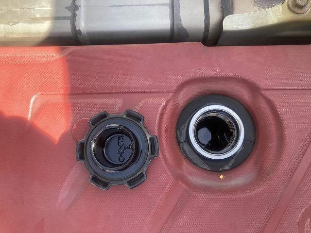 ダイナトラック ４．５５ｔ積・５５０ボディ・６ＭＴ　４．５５ｔ積　５５０ボディ　６ＭＴ　メッキパーツ　ＥＴＣ　エコモードスイッチ　アシストゲート　床フック　鳥居加工　荷台内寸　Ｌ５４９２　Ｗ２１１５　Ｈ３３９（21枚目）