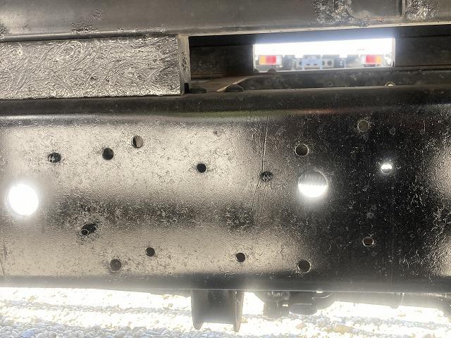 ダイナトラック ４．５５ｔ積・５５０ボディ・６ＭＴ　４．５５ｔ積　５５０ボディ　６ＭＴ　メッキパーツ　ＥＴＣ　エコモードスイッチ　アシストゲート　床フック　鳥居加工　荷台内寸　Ｌ５４９２　Ｗ２１１５　Ｈ３３９（28枚目）