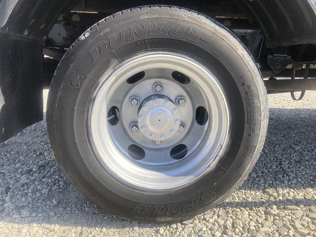 ダイナトラック ４．５５ｔ積・５５０ボディ・６ＭＴ　４．５５ｔ積　５５０ボディ　６ＭＴ　メッキパーツ　ＥＴＣ　エコモードスイッチ　アシストゲート　床フック　鳥居加工　荷台内寸　Ｌ５４９２　Ｗ２１１５　Ｈ３３９（33枚目）