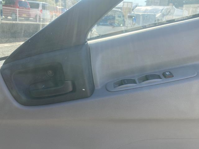 ダイナトラック ４．５５ｔ積・５５０ボディ・６ＭＴ　４．５５ｔ積　５５０ボディ　６ＭＴ　メッキパーツ　ＥＴＣ　エコモードスイッチ　アシストゲート　床フック　鳥居加工　荷台内寸　Ｌ５４９２　Ｗ２１１５　Ｈ３３９（42枚目）