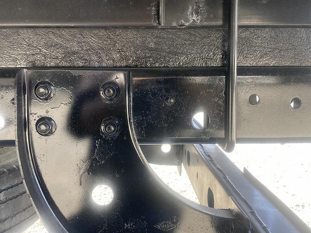 ダイナトラック ４．５５ｔ積・５５０ボディ・６ＭＴ　４．５５ｔ積　５５０ボディ　６ＭＴ　メッキパーツ　ＥＴＣ　エコモードスイッチ　アシストゲート　床フック　鳥居加工　荷台内寸　Ｌ５４９２　Ｗ２１１５　Ｈ３３９（48枚目）