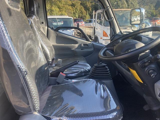 デュトロ 2t積・Wキャブ・LEDヘッドライト・10尺・6MT 2t積・Wキャブ・LEDヘッドライト・10尺・6MT・坂道発進補助装置・電格ミラー・エコモードスイッチ・メッキパーツ・ETC・荷台内寸 L2094 W1609 H379(20枚目)