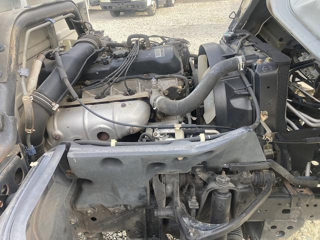 トヨエース １．２５ｔ積・平ボディ・１０尺・普通免許対応・ＡＴ　１．２５ｔ積・平ボディ・１０尺・普通免許対応・ＡＴ・ドアバイザー・マット・フォグランプ・荷台内寸　Ｌ３１０７　Ｗ１６３２　Ｈ３７６（22枚目）