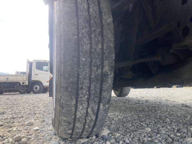 トヨエース １．２５ｔ積・平ボディ・１０尺・普通免許対応・ＡＴ　１．２５ｔ積・平ボディ・１０尺・普通免許対応・ＡＴ・ドアバイザー・マット・フォグランプ・荷台内寸　Ｌ３１０７　Ｗ１６３２　Ｈ３７６（35枚目）