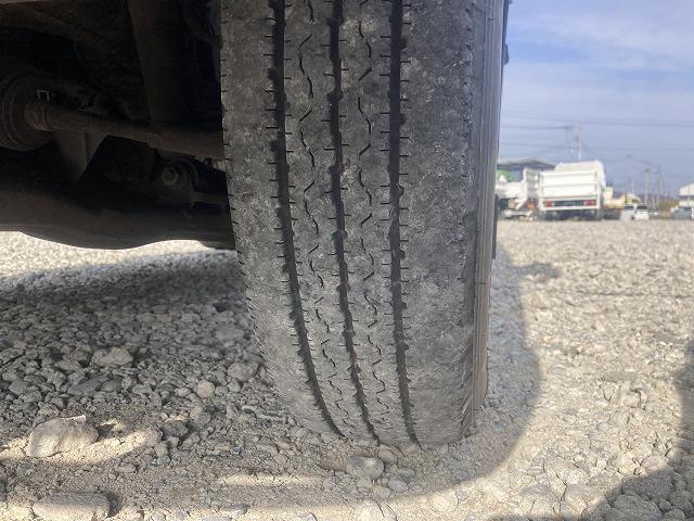 トヨエース １．２５ｔ積・平ボディ・１０尺・普通免許対応・ＡＴ　１．２５ｔ積・平ボディ・１０尺・普通免許対応・ＡＴ・ドアバイザー・マット・フォグランプ・荷台内寸　Ｌ３１０７　Ｗ１６３２　Ｈ３７６（38枚目）