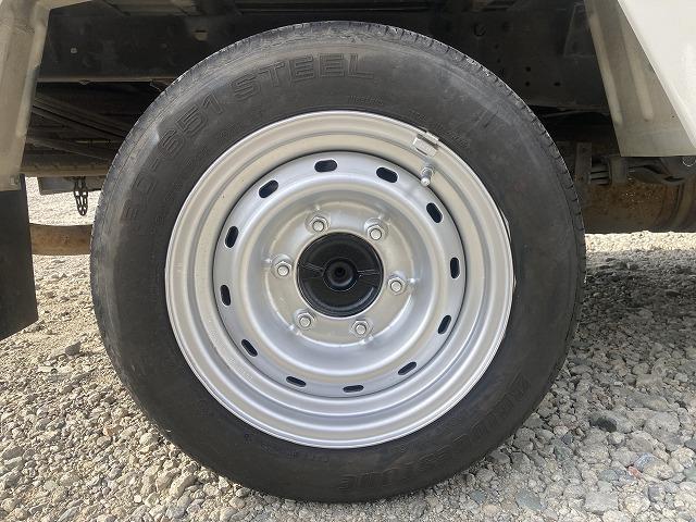 トヨエース １．２５ｔ積・平ボディ・１０尺・普通免許対応・ＡＴ　１．２５ｔ積・平ボディ・１０尺・普通免許対応・ＡＴ・ドアバイザー・マット・フォグランプ・荷台内寸　Ｌ３１０７　Ｗ１６３２　Ｈ３７６（41枚目）