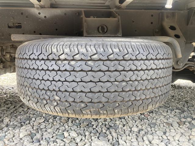 トヨエース １．２５ｔ積・平ボディ・１０尺・普通免許対応・ＡＴ　１．２５ｔ積・平ボディ・１０尺・普通免許対応・ＡＴ・ドアバイザー・マット・フォグランプ・荷台内寸　Ｌ３１０７　Ｗ１６３２　Ｈ３７６（47枚目）