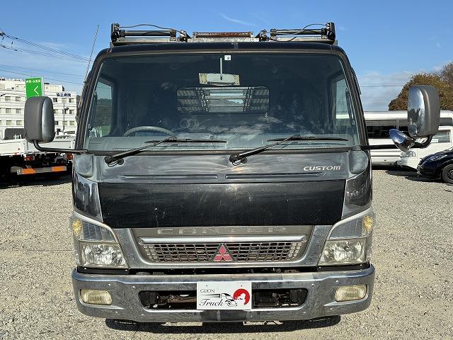 キャンター ３．１ｔ積・２台積・花見台・６ＭＴ　３．１ｔ積・２台積・花見台・６ＭＴ・坂道発進補助装置・電格ミラー・メッキパーツ・ＥＴＣ・ラジコン・外テール・ウィンチ（2枚目）