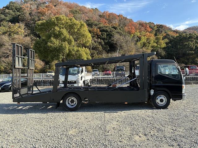 キャンター ３．１ｔ積・２台積・花見台・６ＭＴ　３．１ｔ積・２台積・花見台・６ＭＴ・坂道発進補助装置・電格ミラー・メッキパーツ・ＥＴＣ・ラジコン・外テール・ウィンチ（5枚目）