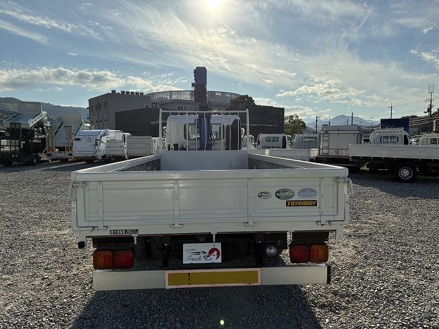 ヒノレンジャー タダノ４段クレーン・フックイン・６ＭＴ・２．８ｔ積　タダノ４段クレーン・フックイン・６ＭＴ・２．８ｔ積・ＺＥ３０４Ｈ（同年式）・メッキパーツ・ロープ穴４対・アシストゲート・ＥＴＣ・荷台内寸　Ｌ５４４０　Ｗ２１３８　Ｈ４０２（7枚目）