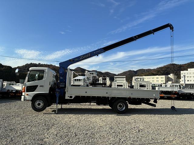 ヒノレンジャー タダノ４段クレーン・フックイン・６ＭＴ・２．８ｔ積　タダノ４段クレーン・フックイン・６ＭＴ・２．８ｔ積・ＺＥ３０４Ｈ（同年式）・メッキパーツ・ロープ穴４対・アシストゲート・ＥＴＣ・荷台内寸　Ｌ５４４０　Ｗ２１３８　Ｈ４０２（11枚目）