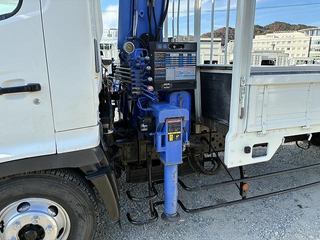 ヒノレンジャー タダノ４段クレーン・フックイン・６ＭＴ・２．８ｔ積　タダノ４段クレーン・フックイン・６ＭＴ・２．８ｔ積・ＺＥ３０４Ｈ（同年式）・メッキパーツ・ロープ穴４対・アシストゲート・ＥＴＣ・荷台内寸　Ｌ５４４０　Ｗ２１３８　Ｈ４０２（37枚目）