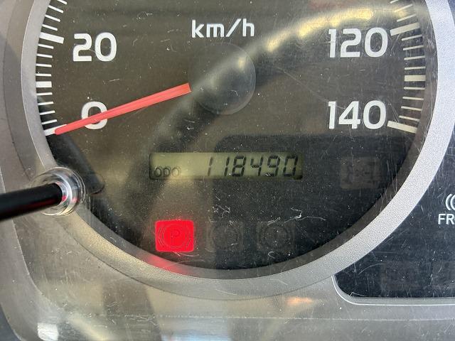 ヒノレンジャー タダノ４段クレーン・フックイン・６ＭＴ・２．８ｔ積　タダノ４段クレーン・フックイン・６ＭＴ・２．８ｔ積・ＺＥ３０４Ｈ（同年式）・メッキパーツ・ロープ穴４対・アシストゲート・ＥＴＣ・荷台内寸　Ｌ５４４０　Ｗ２１３８　Ｈ４０２（45枚目）