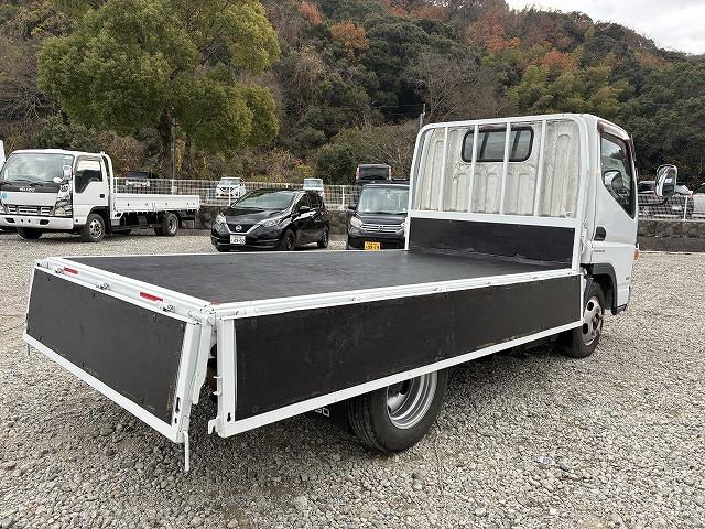 キャンター ２ｔ積・平ボディ・ＡＴ・全低床・車検付　２ｔ積・平ボディ・ＡＴ・全低床・車検付・坂道発進補助装置・電格ミラー・エコモードスイッチ・メッキパーツ・フォグランプ・荷台内寸　Ｌ３１２２　Ｗ１６１８　Ｈ３９０（15枚目）