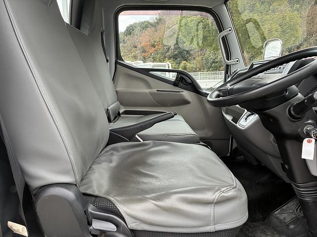 キャンター ２ｔ積・平ボディ・ＡＴ・全低床・車検付　２ｔ積・平ボディ・ＡＴ・全低床・車検付・坂道発進補助装置・電格ミラー・エコモードスイッチ・メッキパーツ・フォグランプ・荷台内寸　Ｌ３１２２　Ｗ１６１８　Ｈ３９０（32枚目）