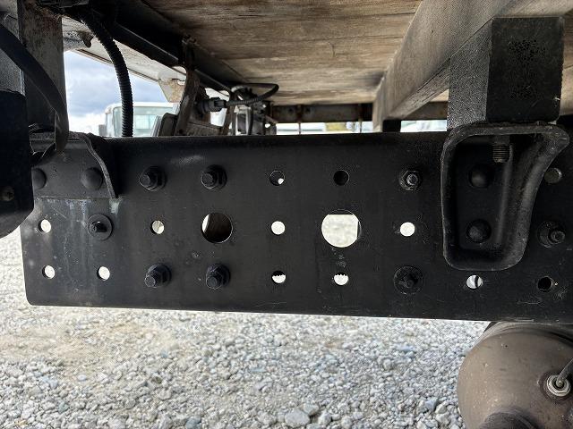 キャンター ２ｔ積・平ボディ・ＡＴ・全低床・車検付　２ｔ積・平ボディ・ＡＴ・全低床・車検付・坂道発進補助装置・電格ミラー・エコモードスイッチ・メッキパーツ・フォグランプ・荷台内寸　Ｌ３１２２　Ｗ１６１８　Ｈ３９０（42枚目）