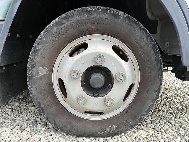 キャンター ２ｔ積・平ボディ・ＡＴ・全低床・車検付　２ｔ積・平ボディ・ＡＴ・全低床・車検付・坂道発進補助装置・電格ミラー・エコモードスイッチ・メッキパーツ・フォグランプ・荷台内寸　Ｌ３１２２　Ｗ１６１８　Ｈ３９０（54枚目）