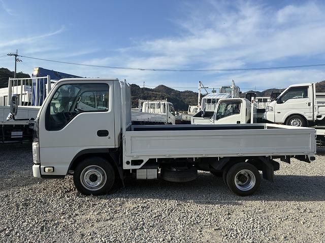 エルフトラック １．５ｔ積・平ボディ・１０尺・５ＭＴ・低床　１．５ｔ積・平ボディ・１０尺・５ＭＴ・メッキパーツ・ＥＴＣ・キーレス・低床・シートカバー・荷台内寸　Ｌ３１２５　Ｗ１６２１　Ｈ３９５（4枚目）