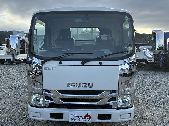 エルフトラック 2t積・標準ロング・平・5MT・5t未満 2t積・標準ロング・平・5MT・5t未満・坂道発進補助装置・ロープ穴4対・メッキパーツ・ETC・シートカバー・キーレス・荷台内寸 L4365 W1798 H382(2枚目)