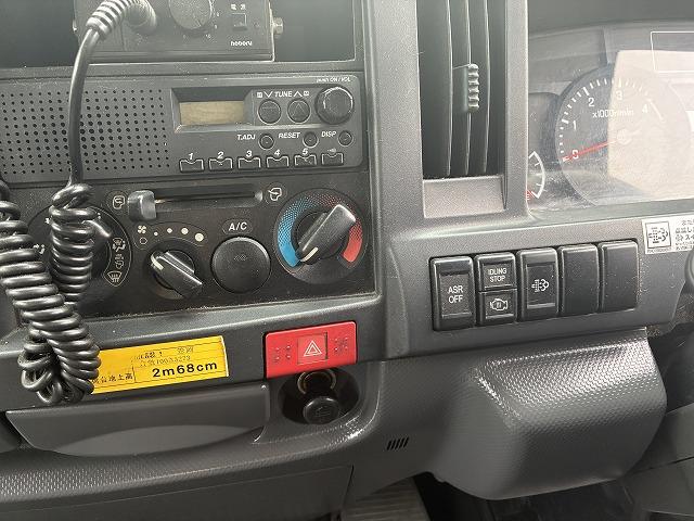 エルフトラック １．５ｔ積・パネルバン・１０尺・ＡＴ　１．５ｔ積・パネルバン・１０尺・ＡＴ・アイドリングストップ・メッキパーツ・ラッシングレール２段・キーレス・車内灯・荷台内寸　Ｌ３０８８　Ｗ１６４１　Ｈ１８５３（31枚目）