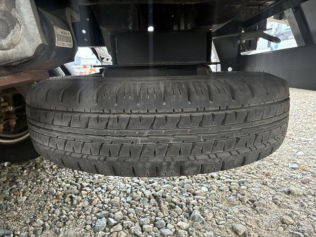 エルフトラック １．５ｔ積・パネルバン・１０尺・ＡＴ　１．５ｔ積・パネルバン・１０尺・ＡＴ・アイドリングストップ・メッキパーツ・ラッシングレール２段・キーレス・車内灯・荷台内寸　Ｌ３０８８　Ｗ１６４１　Ｈ１８５３（44枚目）