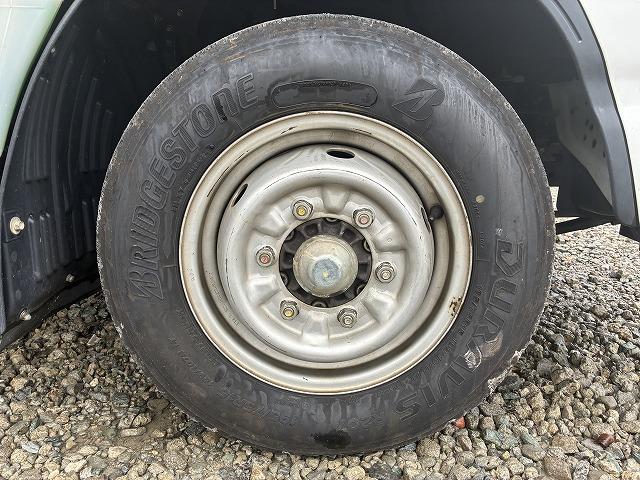 エルフトラック １．５ｔ積・パネルバン・１０尺・ＡＴ　１．５ｔ積・パネルバン・１０尺・ＡＴ・アイドリングストップ・メッキパーツ・ラッシングレール２段・キーレス・車内灯・荷台内寸　Ｌ３０８８　Ｗ１６４１　Ｈ１８５３（46枚目）