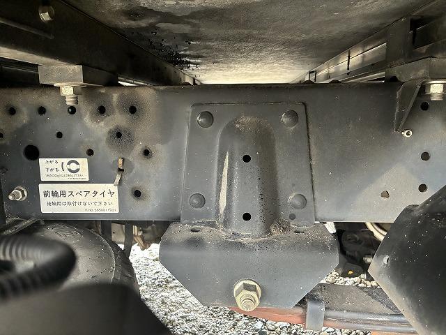 エルフトラック １．５ｔ積・パネルバン・１０尺・ＡＴ　１．５ｔ積・パネルバン・１０尺・ＡＴ・アイドリングストップ・メッキパーツ・ラッシングレール２段・キーレス・車内灯・荷台内寸　Ｌ３０８８　Ｗ１６４１　Ｈ１８５３（50枚目）