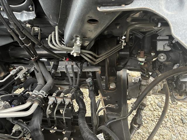 ダイナトラック １．２ｔ積・平ボディ・普通免許・５ＭＴ　１．２ｔ積・平ボディ・普通免許・５ＭＴ・メッキパーツ・マット・フォグランプ・荷台内寸　Ｌ２９５７　Ｗ１６３６　Ｈ３８２（20枚目）