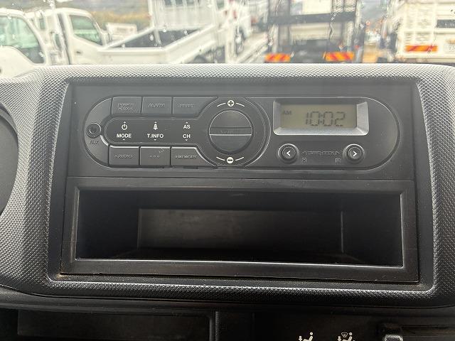 ダイナトラック １．２ｔ積・平ボディ・普通免許・５ＭＴ　１．２ｔ積・平ボディ・普通免許・５ＭＴ・メッキパーツ・マット・フォグランプ・荷台内寸　Ｌ２９５７　Ｗ１６３６　Ｈ３８２（28枚目）