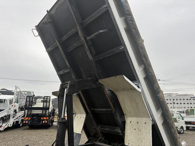 フォワード ３．７５ｔ積・ダンプ・６ＭＴ・コボレーン　３．７５ｔ積・ダンプ・６ＭＴ・コボレーン・坂道発進補助装置・電格ミラー・中間ピン・キーレス・エコモードスイッチ・強化プロテクター・新明和ＤＲ４－０００３ＳＹ・内寸Ｌ３４０６　Ｗ２０８０　Ｈ３４１（35枚目）