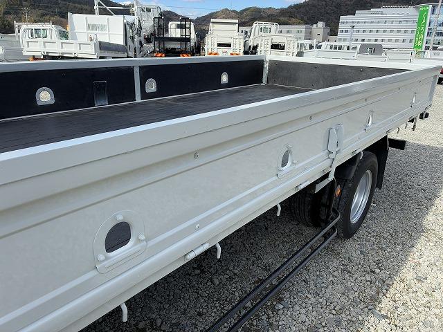エルフトラック ３ｔ積・ワイドロング・平・オートマ　３ｔ積・ワイドロング・平・オートマ・キーレス・メッキパーツ・アシストゲート・ロープ穴４対・ＡＳＲ・荷台内寸　Ｌ４３５７　Ｗ２０８３　Ｈ３９３（27枚目）