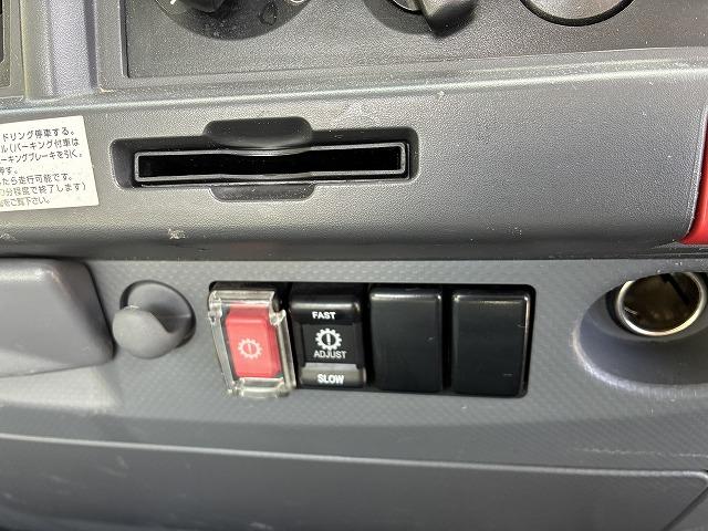 エルフトラック ３ｔ積・ワイドロング・平・オートマ　３ｔ積・ワイドロング・平・オートマ・キーレス・メッキパーツ・アシストゲート・ロープ穴４対・ＡＳＲ・荷台内寸　Ｌ４３５７　Ｗ２０８３　Ｈ３９３（31枚目）