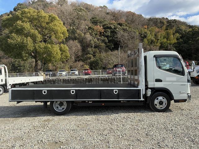 キャンター ワイドロング・平ボディ・２ｔ積・ＡＴ車　ワイドロング・平ボディ・２ｔ積・ＡＴ車・坂道発進補助装置・電格ミラー・エコスイッチ・メッキパーツ・アシストゲート・ゲートプロテクター・ロープホール３対・荷台内寸　Ｌ４２４８　Ｗ１９１１　Ｈ３９６（12枚目）