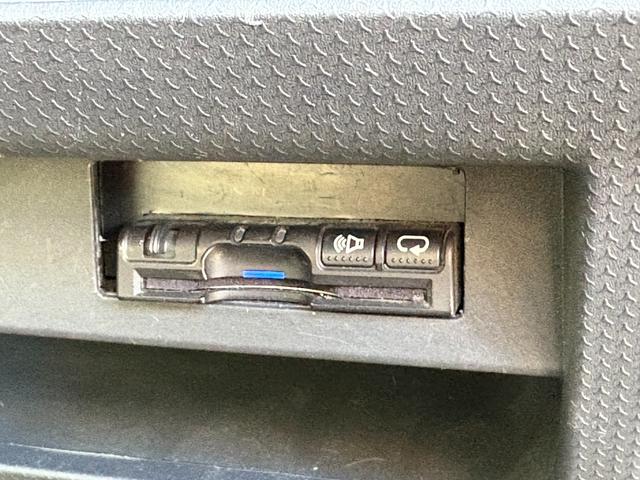 ハスラー Ｇ　ドライブレコーダー　ＥＴＣ　ナビ　衝突被害軽減システム　スマートキー　アイドリングストップ　電動格納ミラー　シートヒーター　ベンチシート　ＣＶＴ　盗難防止システム　ＡＢＳ　ＥＳＣ　衝突安全ボディ（7枚目）