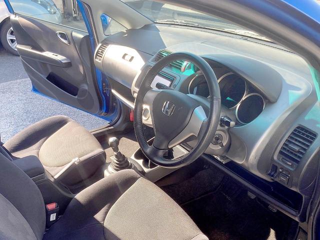 フィット １．５Ｓ　後期型　ＶＴＥＣ５ＭＴ　フルエアロ　無限グリル＆無限リアウイング　　ＴＥＩＮ車高調ＥＤＦＣ電動減衰コントローラー　ウェッズＳＡ７０アルミ　チタンテールマフラー　ディスプレイオーデイオ　ＥＴＣ　ドラレコ（51枚目）