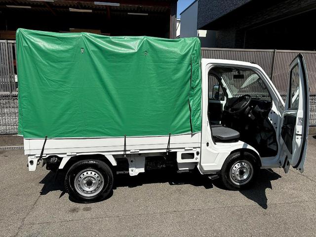 キャリイトラック ＫＣエアコン・パワステ　ウーキーライダーフェイスＫＩＴ　ｃａｒｒｏｚｚｅｒｉａスマホリンク型ディスプレイオーディオ　バックカメラ　ＥＴＣ　ＬＥＤヘッドライト　オートライト　アイドルストップ　横滑り防止　グリーン幌　３方開（13枚目）