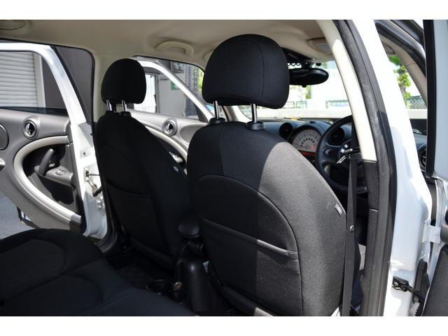 ＭＩＮＩ クーパー　クロスオーバー　管理ユーザー様買取車両　ＳｔｒａｄａＳＤナビ　フルセグＴＶ　バックカメラ　ＥＴＣ　ドラレコ　純正１６ＡＷ　フォグランプ　オートエアコン　禁煙車　取説　保証書　点検記録簿付き（52枚目）